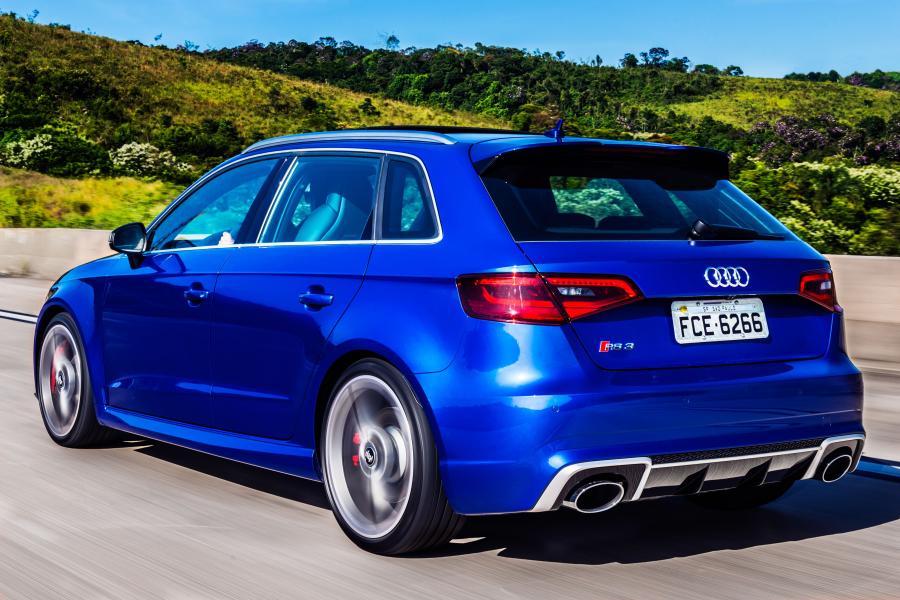  Audi RS3 Sportback (8V) 2016 года  (LA) (фото 14 из 26)